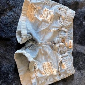 MUDD RIPPED SHORTS 3